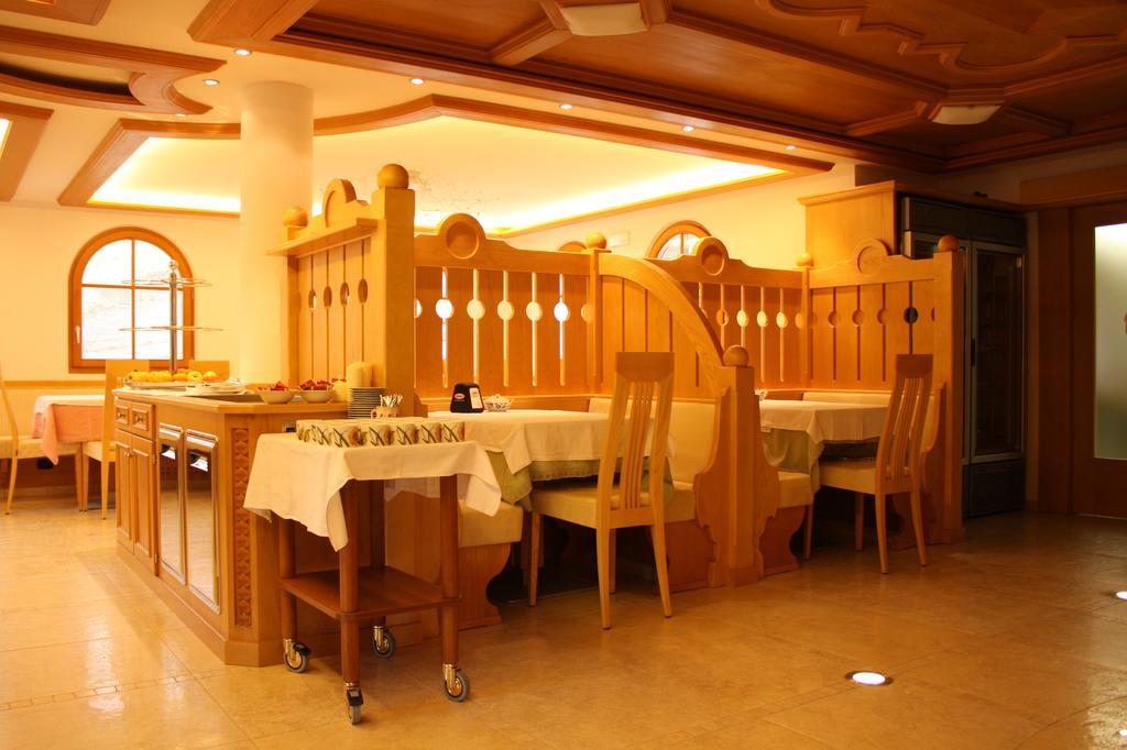 Agriturismo Pianrestel Cavalese Kültér fotó